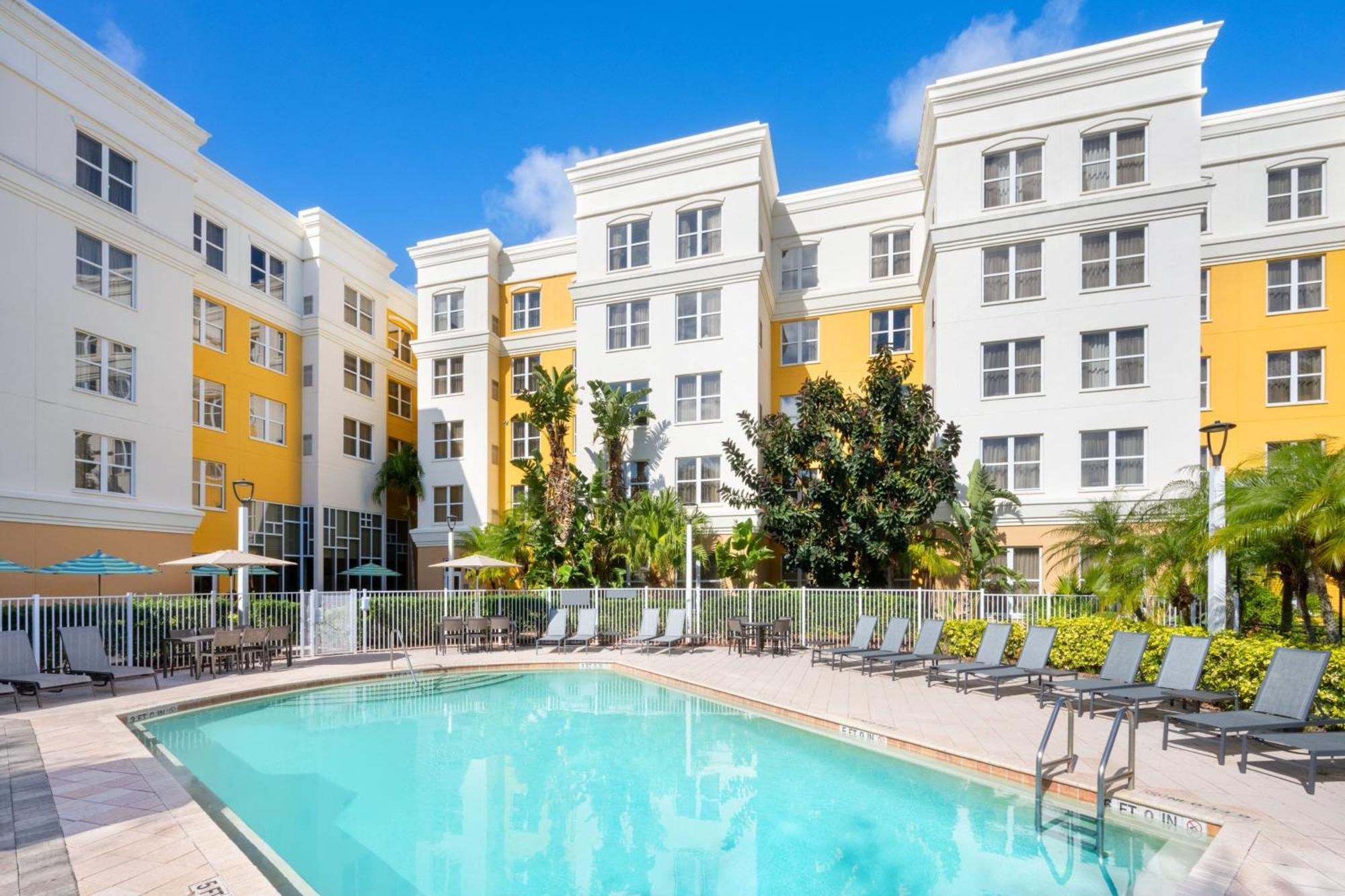 Residence Inn By Marriott Daytona Beach Speedway/Airport Exterior photo